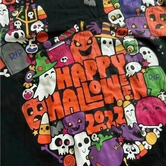 Disney Halloween Tee size L - Picture 2 of 5